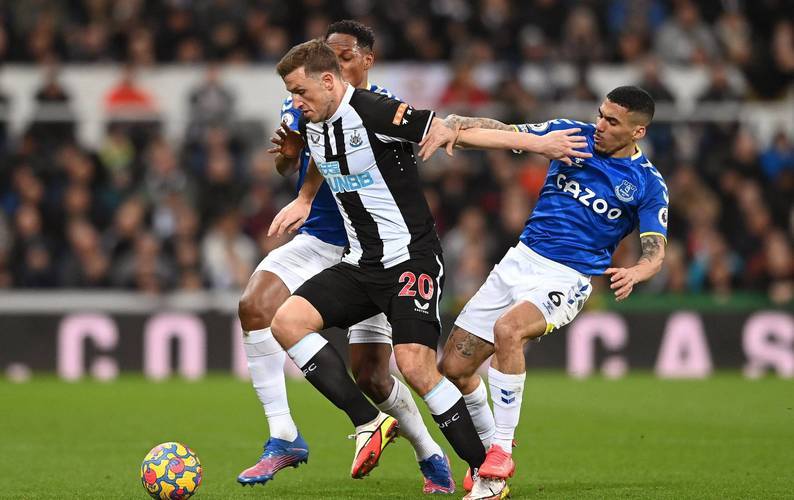 圣吉联欧冠两连败，主场不败金身，客场疲软，需背水一战；马赛客场失利，需突破颓势保级。